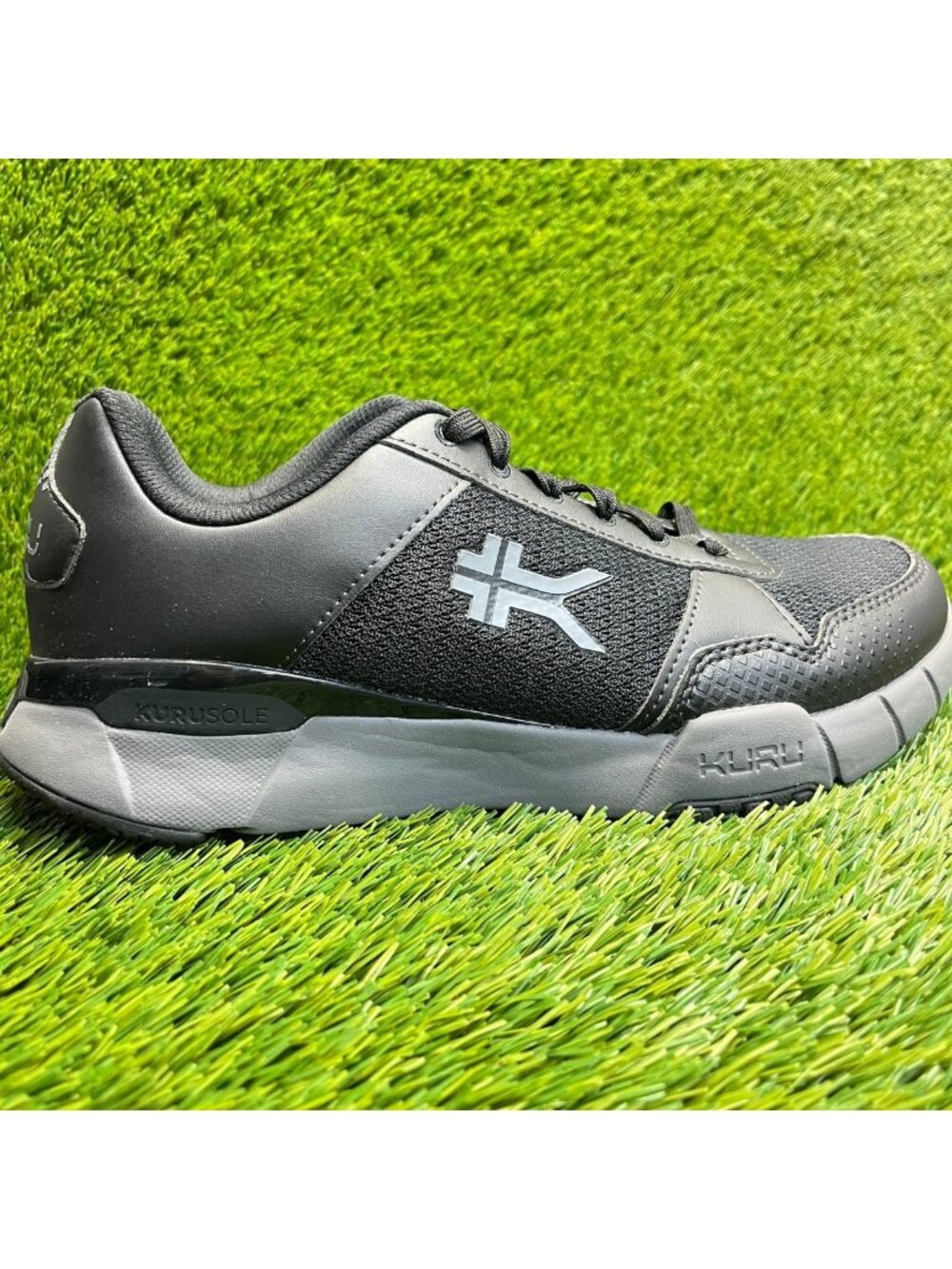 Kuru Quantum 2.0 Mens Size 10E Jet Black Gray Athletic Running Shoes Sneakers